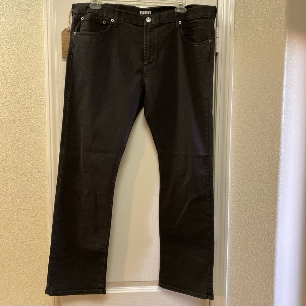 The Kennedy Denim Co. men’s faded black straight leg jeans. Size 40X31. New.